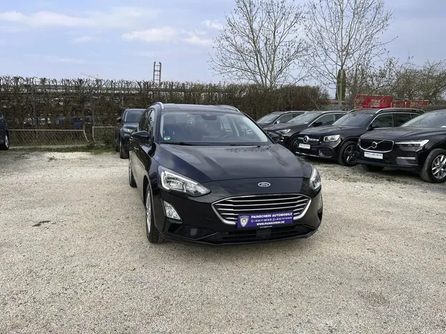 Ford Focus Turnier Cool&Connect