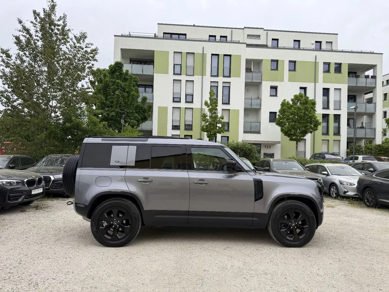Land Rover Defender 110 SE — weitere Ansicht