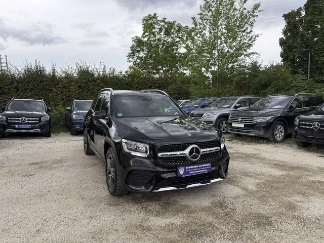 Mercedes-Benz GLB 220 d AMG Line