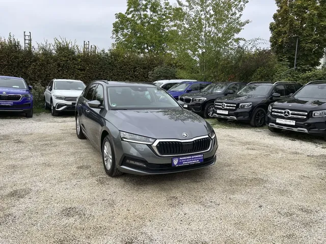 Skoda Octavia Combi Ambition DSG